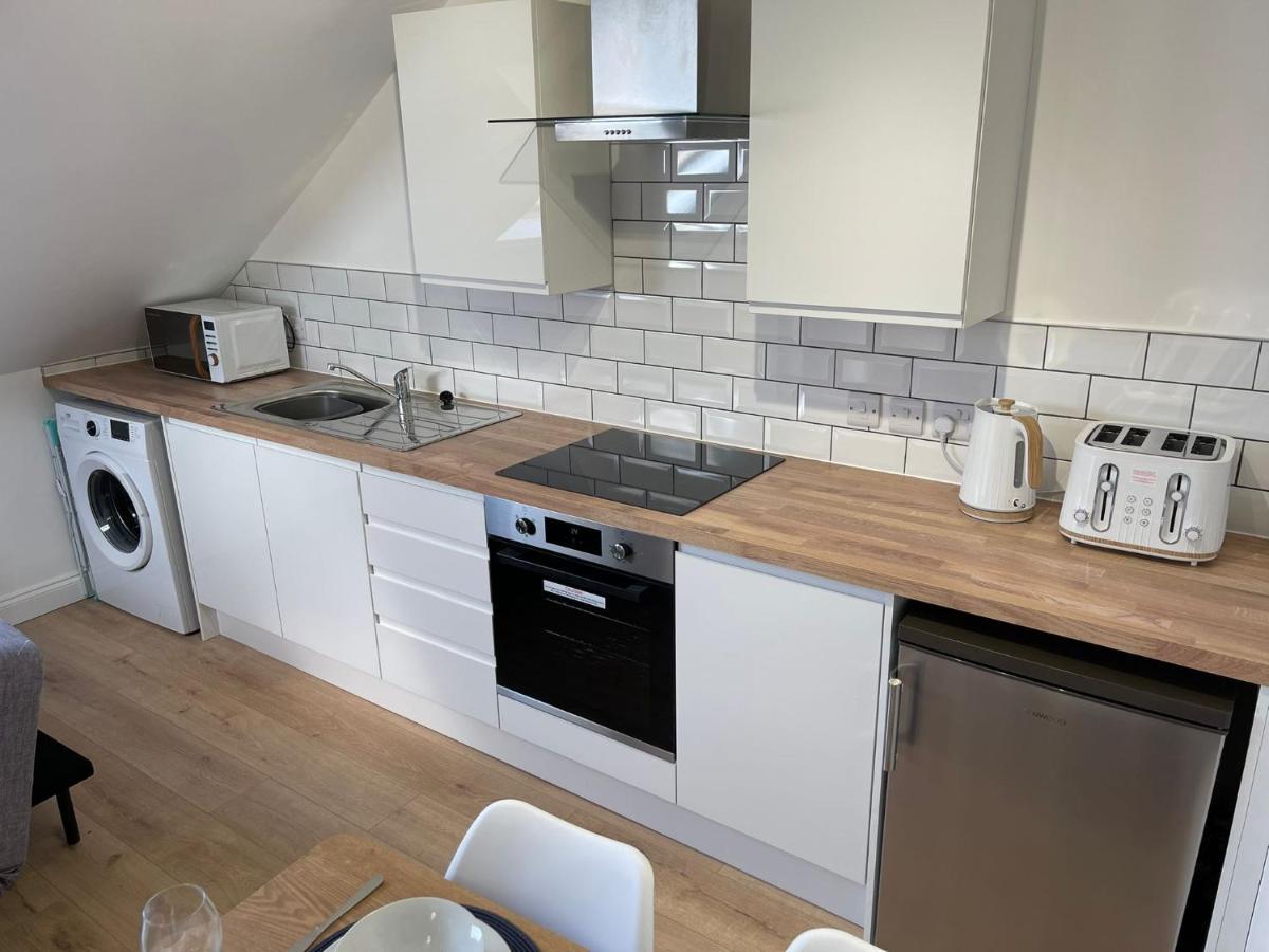 Brand New Montrouge Apartments - Perfect Location!! Portsmouth Extérieur photo